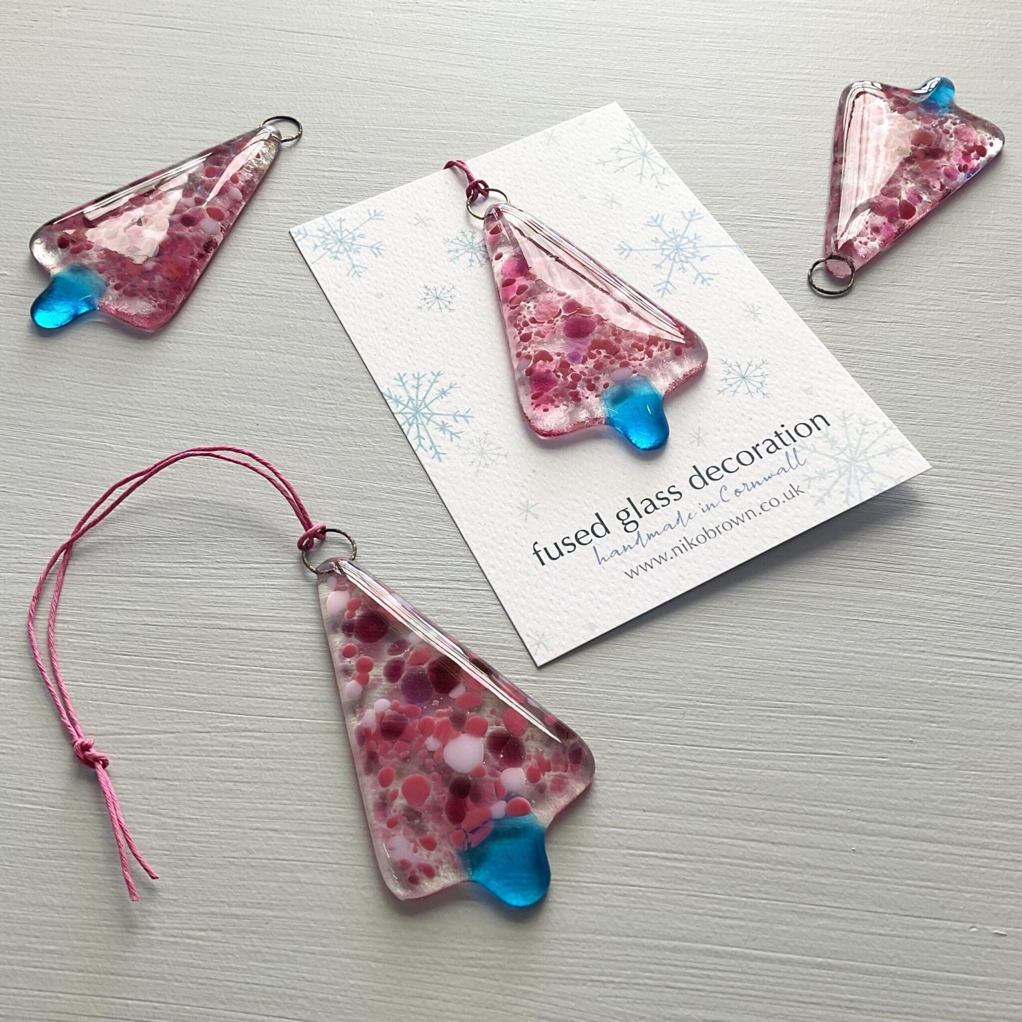 Christmas Tree Hanger - Dotty Pink - Image 4