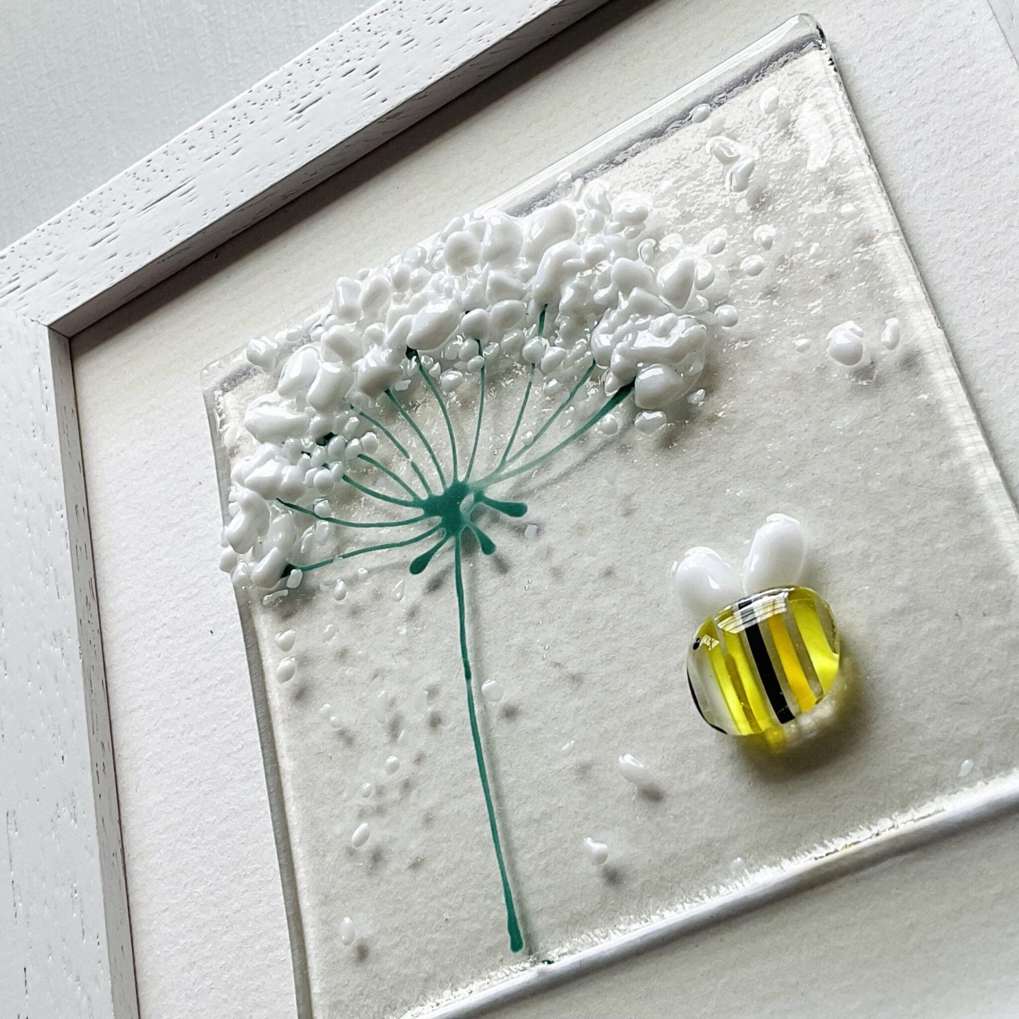 Bee On The Brightside White - Image 4